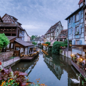 Автобусний тур «Де живе казка: Ельзас та Europa Park + та Прага, Дрезден» зі Львова Автобусний тур «Де живе казка: Ельзас та Europa Park + та Прага, Дрезден» зі Львова